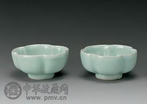 元 龙泉窑花口盏(1对)