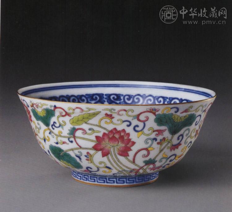 清宣统 粉彩荷莲纹碗