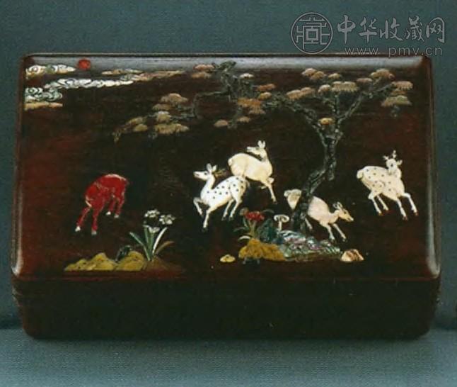 清十七/十八世纪 嵌百宝五鹿纹黄花梨盖盒