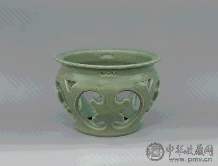 元 龙泉窑鱼娄尊