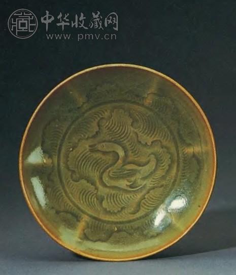 北宋 耀州窑刻戏水鸭纹葵瓣碗