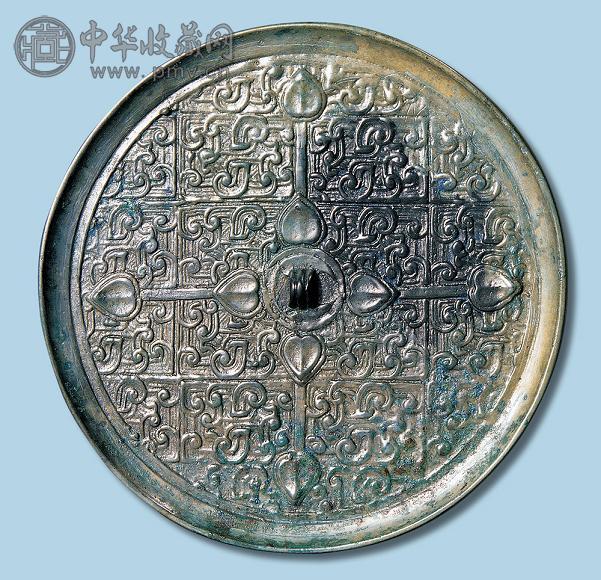 战国 花叶地纹镜