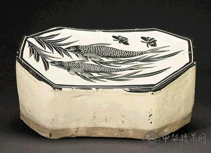 宋/金 磁州窑白地褐彩双鱼纹瓷枕