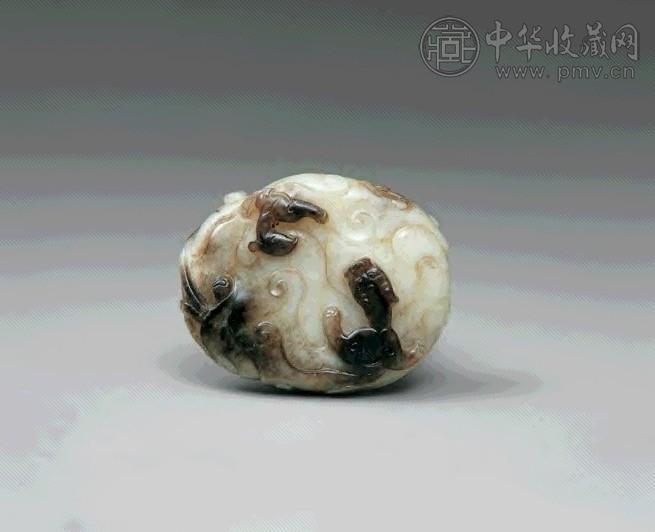 清 白玉墨玉雕带子上朝镇纸