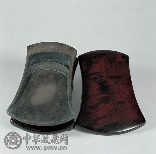 明 紫端高眼斧形刻铭砚