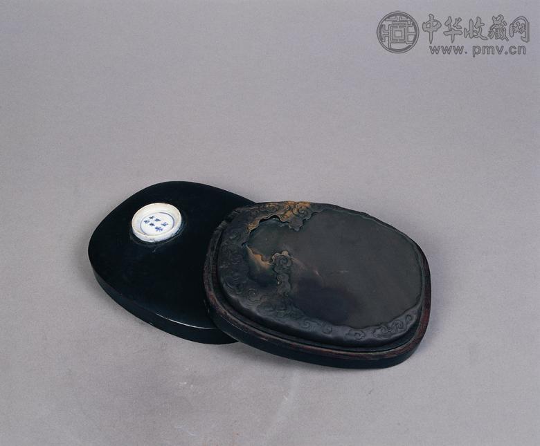清 雕流云纹端砚