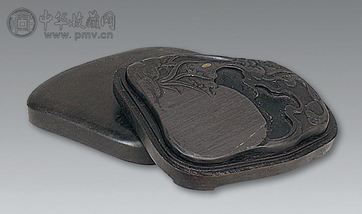 清 端石雕花卉纹砚