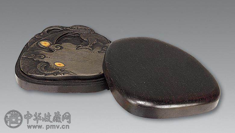 清 端石雕龙纹砚