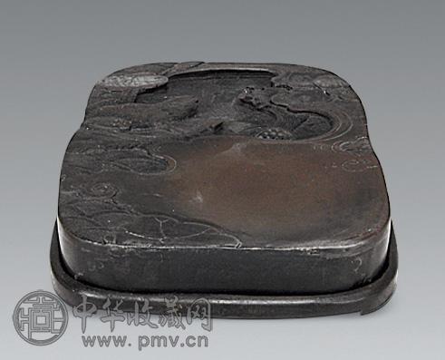 清 紫端雕蟾纹砚