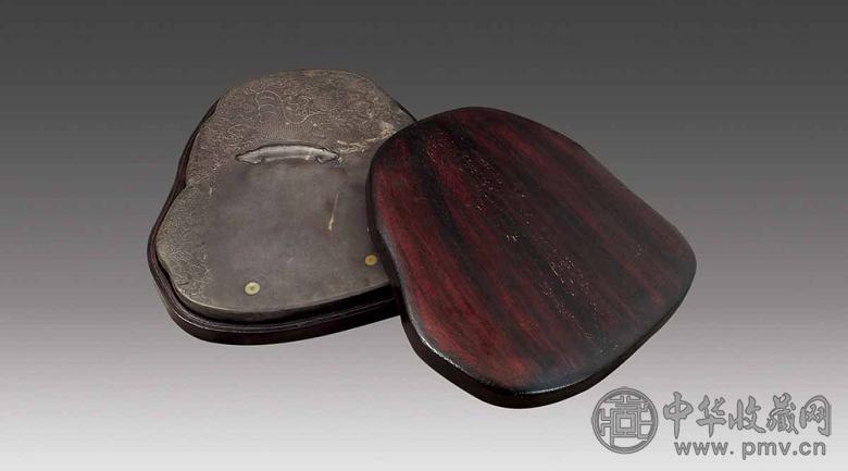 清乾隆 雕龙端砚