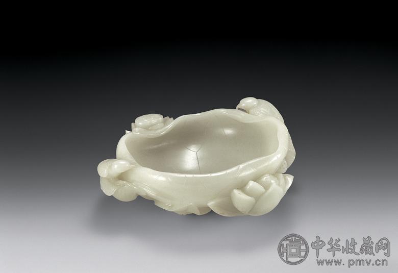 清中期 白玉鸳鸯戏莲荷叶洗