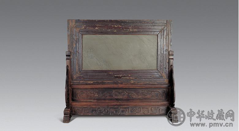 清中期 嵌绿端楠木大漆插屏