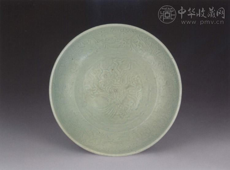 明初 龙泉窑一把莲纹大盘