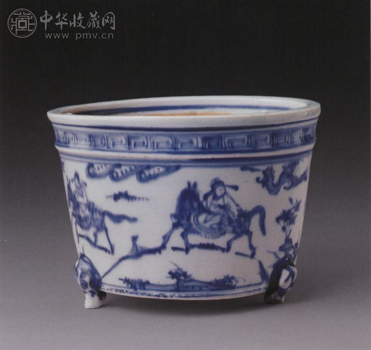 明弘治 青花人物图三足炉