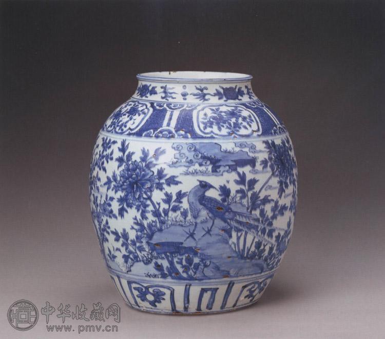 明万历 青花锦鸡牡丹图大罐
