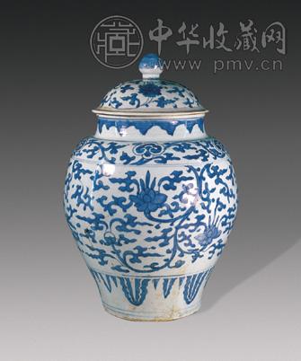 明末 青花花卉大罐