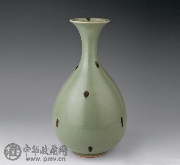 元-明 梅子青釉点铁彩玉壶春瓶