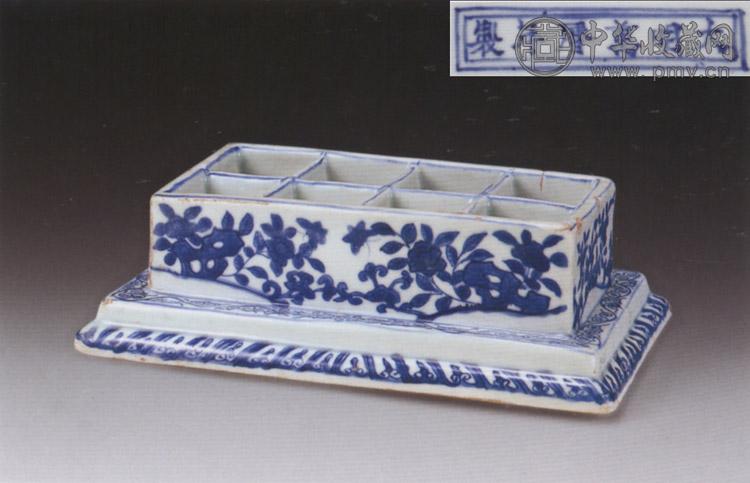 明万历 青花花卉笔洗