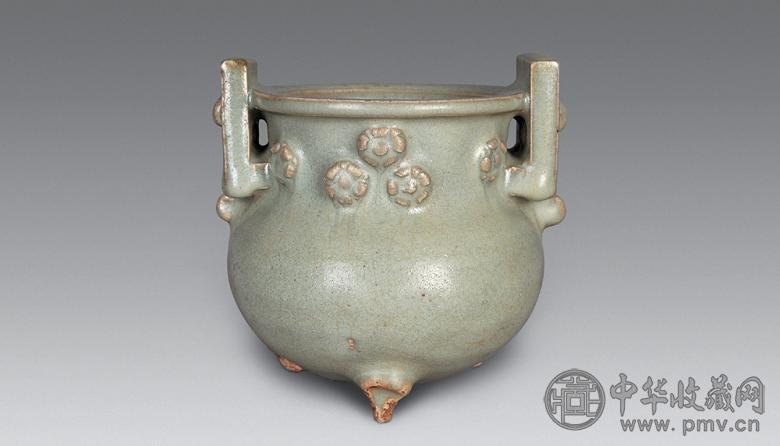 元 月白釉贴花炉