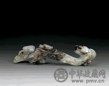 清中期 玉灵芝带钩