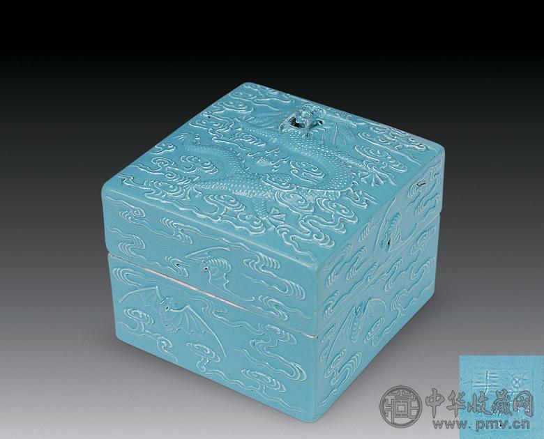 清道光 松石绿釉雕云龙方印盒