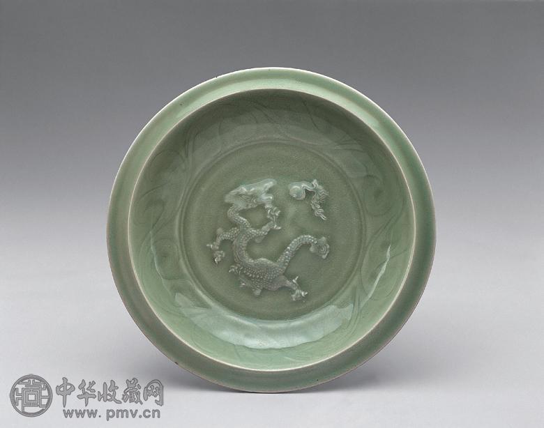 元 龙泉窑龙纹大盘