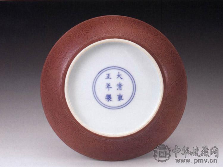 清雍正 茄皮紫釉暗刻缠枝花卉盘