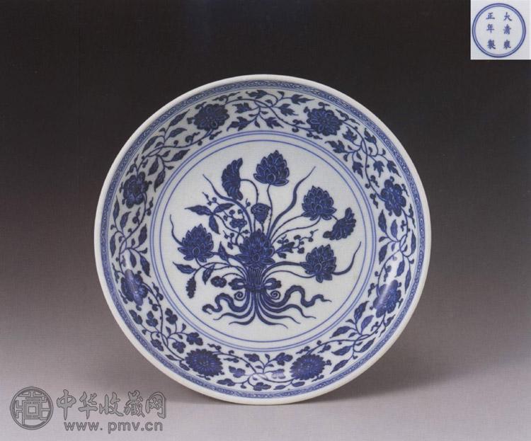 清雍正 青花一束莲盘