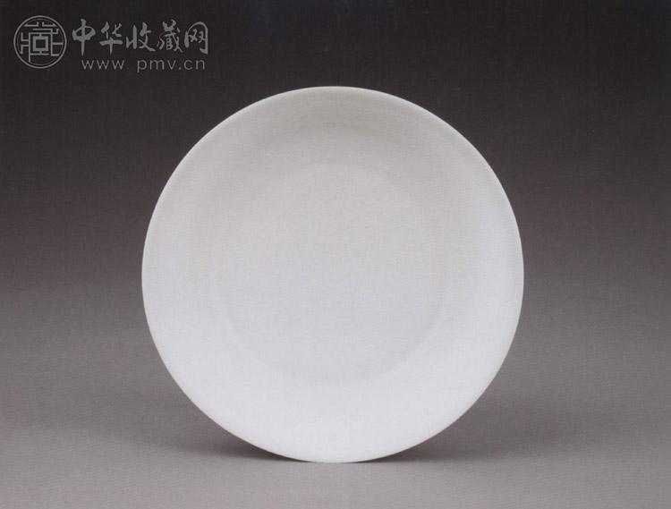 明永乐 白釉暗刻云凤纹盘