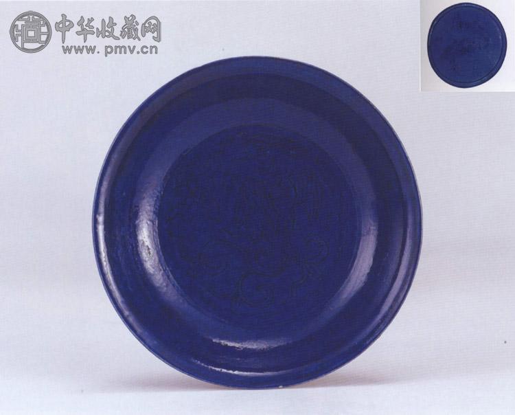 明嘉靖 蓝釉暗刻凤纹盘