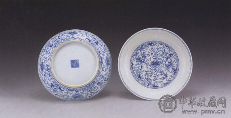 清乾隆 青花缠枝花卉盘(2件)