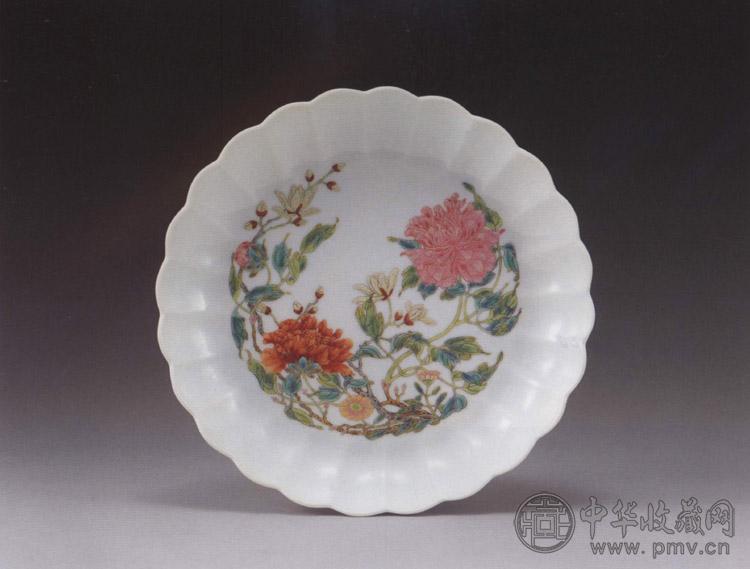 清雍正 粉彩花卉花口盘
