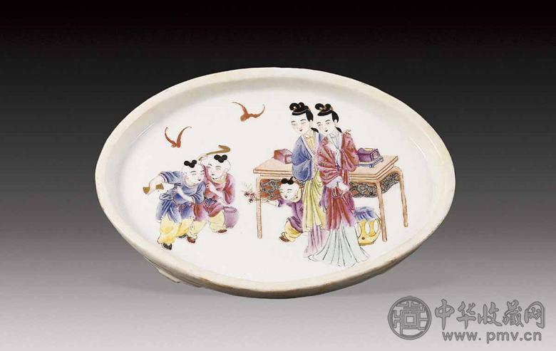 清 粉彩描金人物椭圆盘