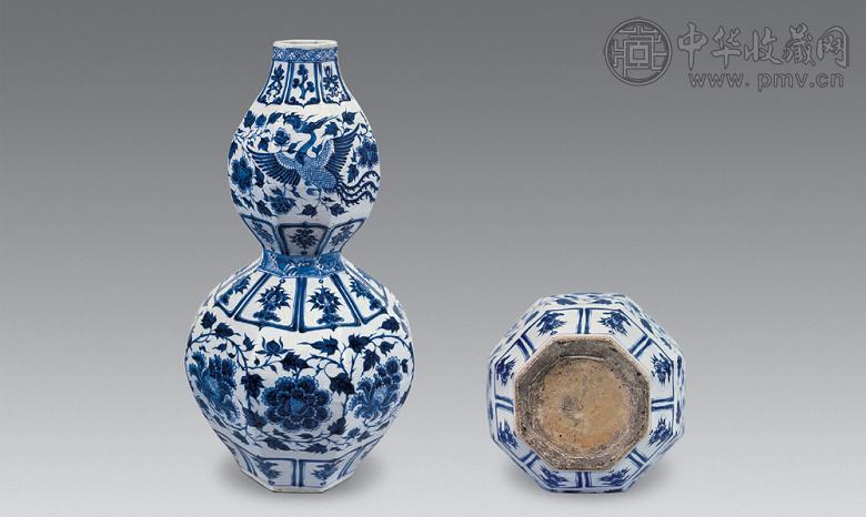 元末 青花飞凤花果纹八棱葫芦瓶