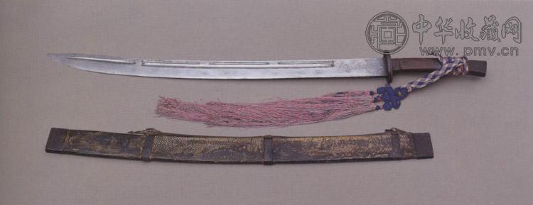 明 鲨鱼皮鞘雕飞龙莲花刀