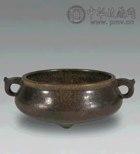 清乾隆 茶叶未釉出戟瓷香炉