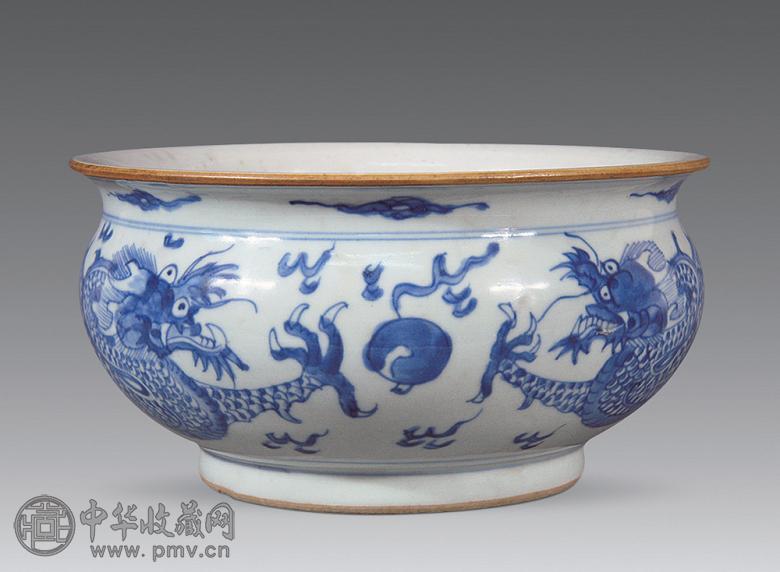 清顺治 青花双龙戏珠纹炉