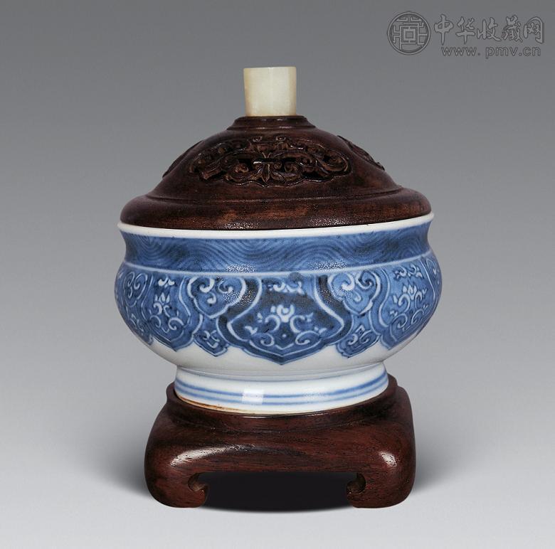 清康熙 青花花卉小炉