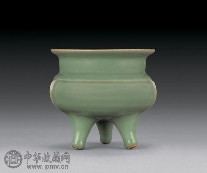 南宋 龙泉窑鬲式炉