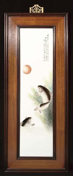 二十世纪彩绘鱼纹瓷版画