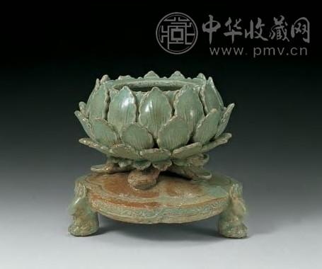 五代 越窑莲花香炉