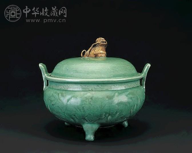 元 龙泉窑刻花薰炉