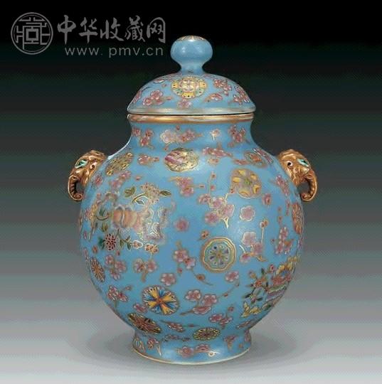 清 蓝地象耳粉彩花卉纹盖罐