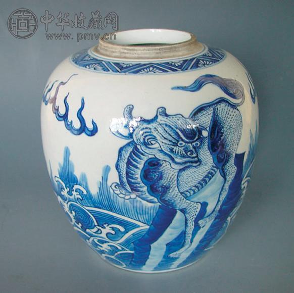 清 青花兽纹罐