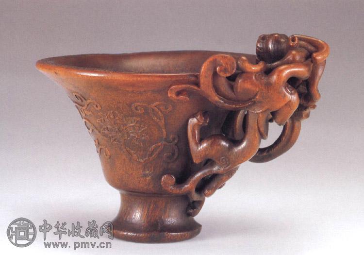 清早期 犀角雕花卉螭纹杯