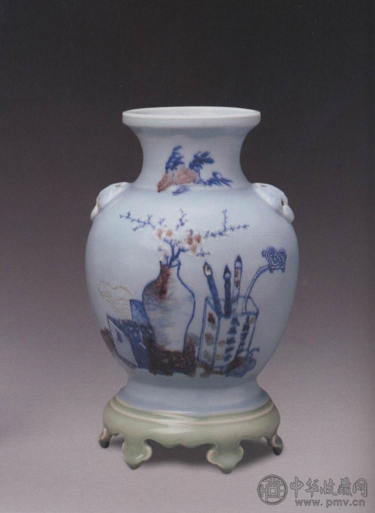 清乾隆 天青釉青花釉里红博古图铺首尊