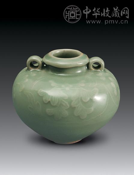 元 龙泉剔刻花蝶纹双系尊