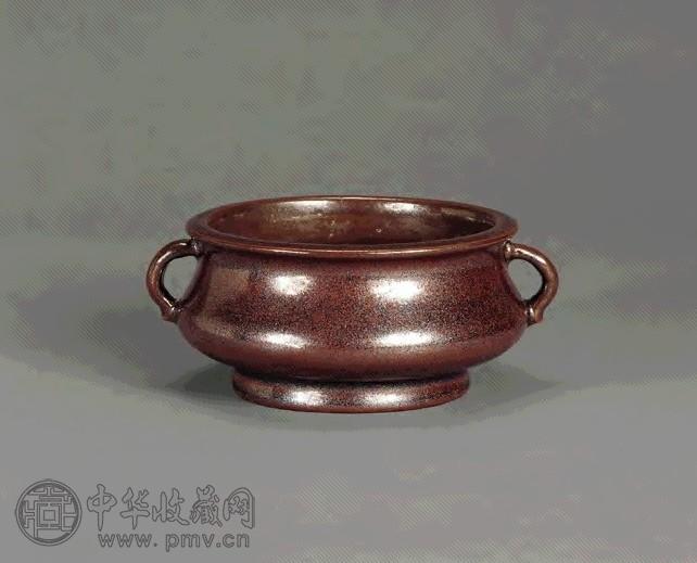 清乾隆 铁锈釉双耳香炉