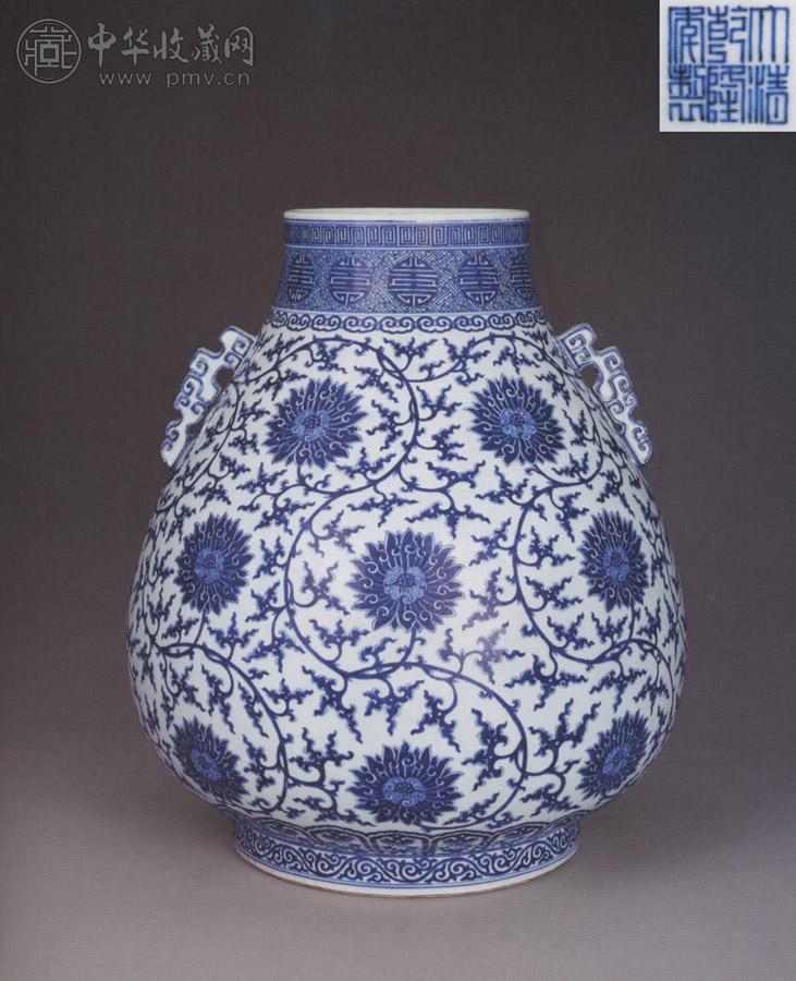 清乾隆 青花缠枝莲纹鹿头尊