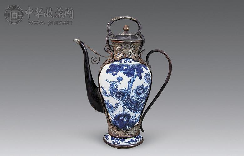 清 青花镶铜花鸟纹提梁壶
